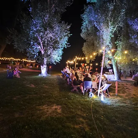 خيمة فخمة Chill Camp *